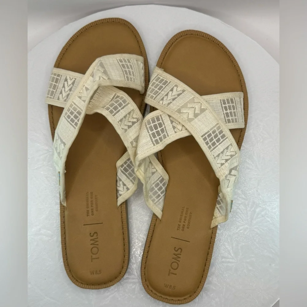 GUC TOMS Viv Natural Arrow Embroidered Mesh Sandal‎ Women's Size 8.5